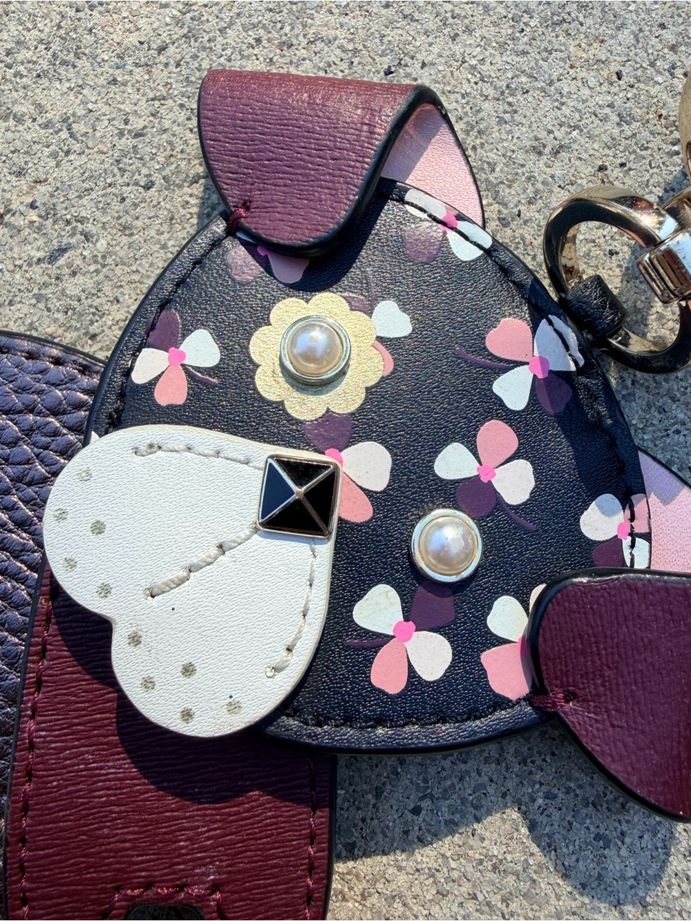 kate spade Floral Puppy Keychain Charm in Pink & Burgundy - Picture 8 of 9